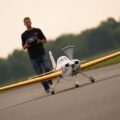 Avion rc au décollage
